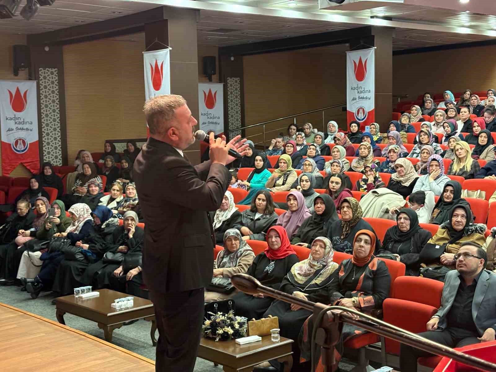 Ankara Kadın Kadına Konuştu