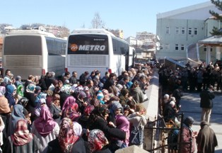 Seydişehir'de umre kafilesi yola çıktı