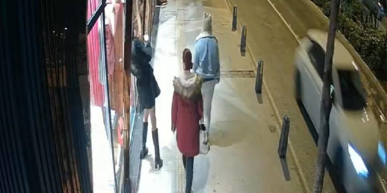 Vitrin camını kafa atarak kırdı, ertesi gün özür diledi