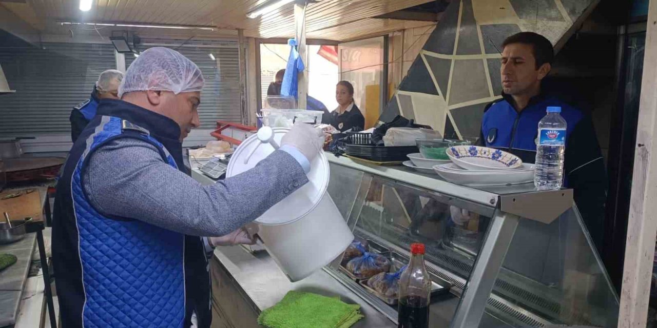 Baharat Kovasında Çiğ Et: Zabıta Denetiminde Şaşırtan Savunma