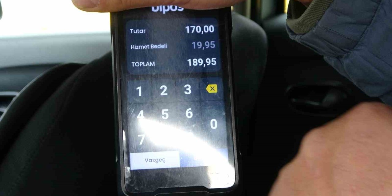 Yolcu ile taksicinin hizmet bedeli tartışması! "Haram olsun" diyerek araçtan indi