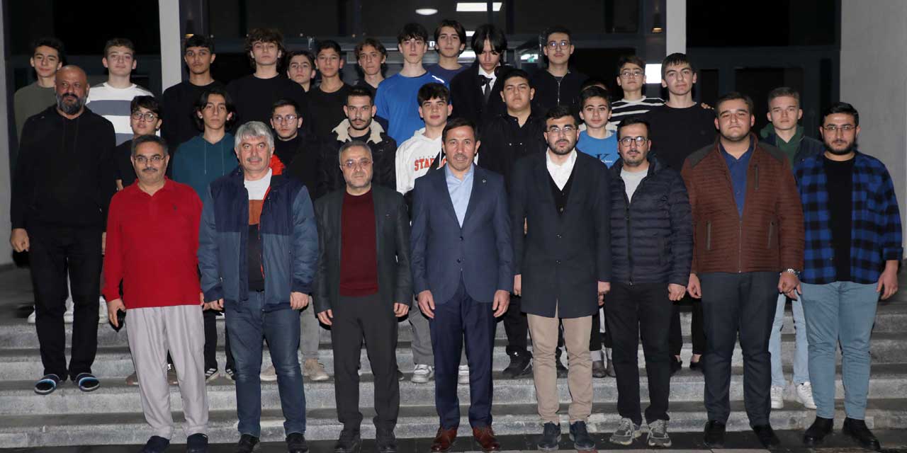 Karatay’da Yurt Ziyareti: Gençlerle Eğitim ve Gelecek Sohbeti
