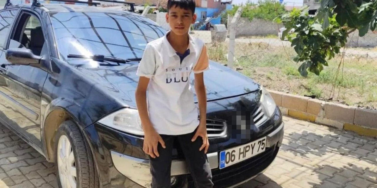 Refüje çarpan motosikletteki 2 çocuk hayatını kaybetti