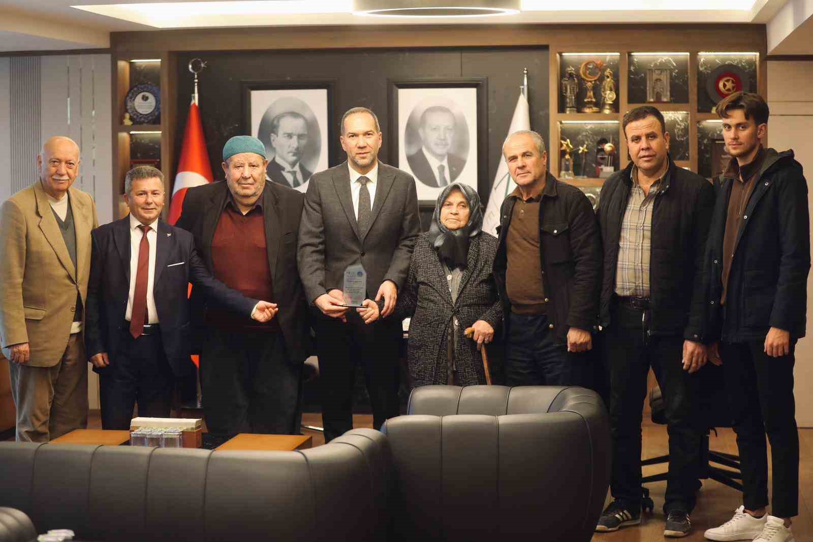 Niğde'de camiye tek seferde 4 milyon 500 bin lira yardım