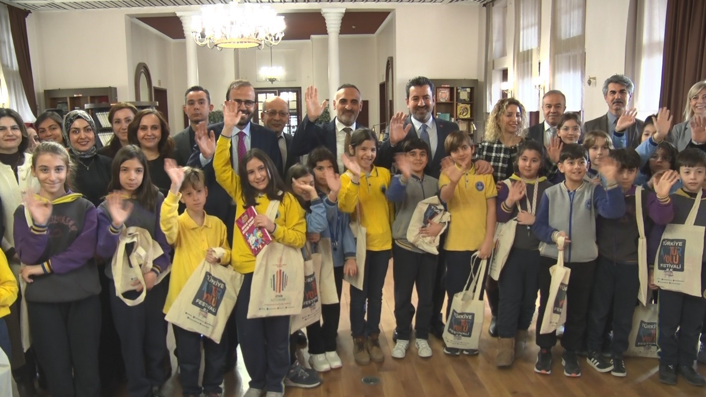 Ankara Kütüphanede!