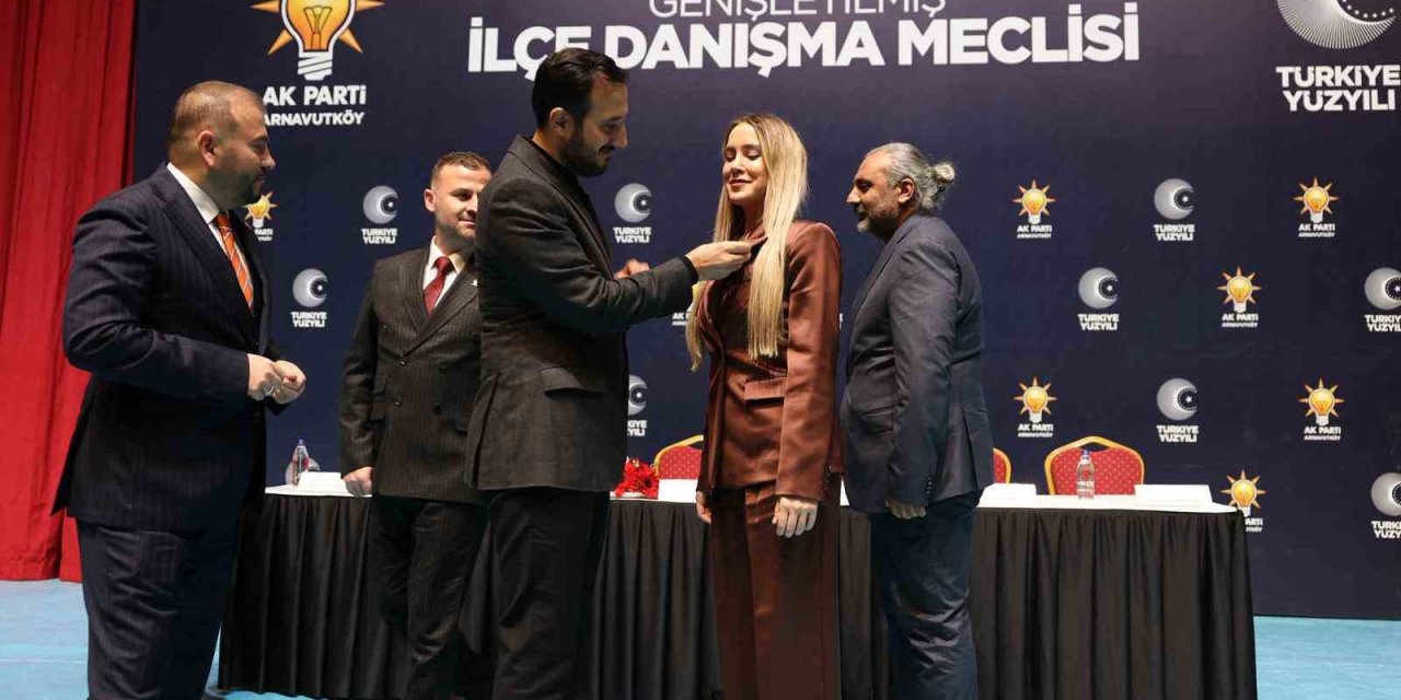 CHP’den istifa eden 150 kişi AK Parti’ye katıldı