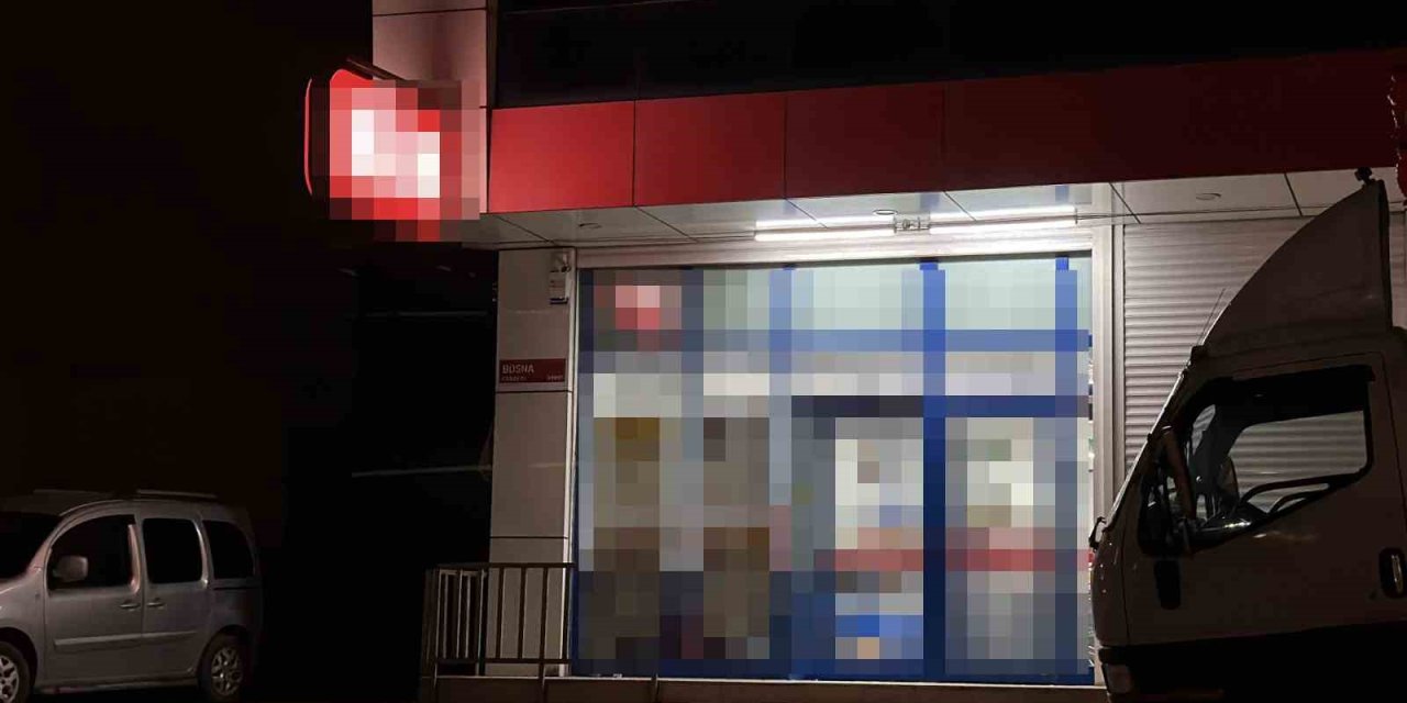 14 yaşındaki çocuktan zincir markete silahlı saldırı