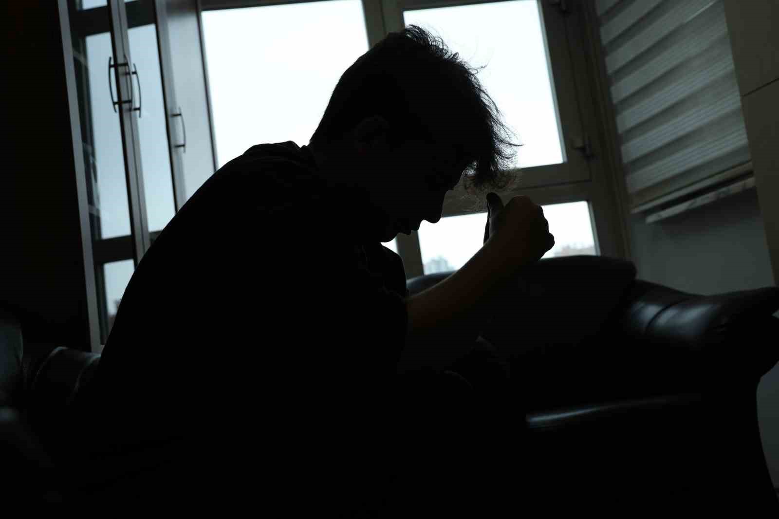 Akran zorbalığına uzman uyarısı: Temeli evde atılıyor