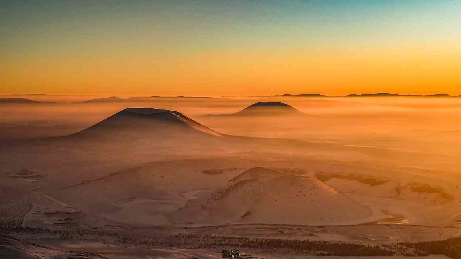 Beyaz gelinlikli Meke'de gün batarken