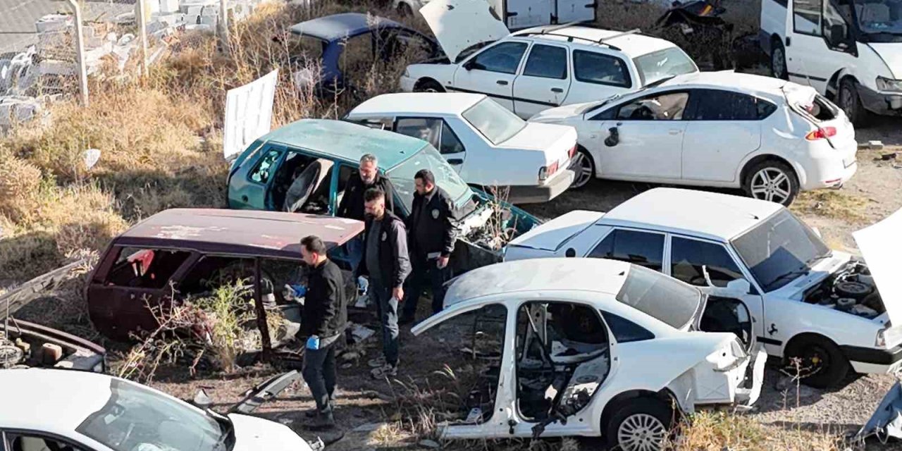 Kazalı araç tamirinde şok iddia! Ekspertiz raporu yargıya taşındı