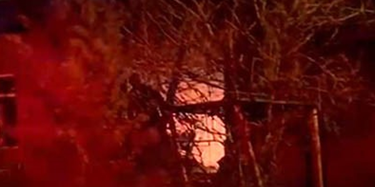 Kimse yaklaştırılmadı! Karapınar’da boş evde yangın paniği