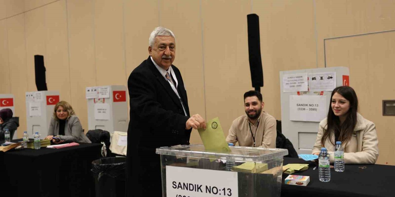 Palandöken yeniden başkan seçildi