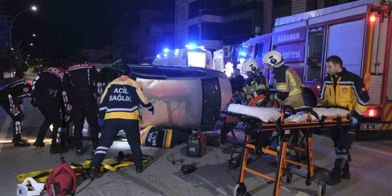 İtfaiye Seferber Oldu! Devrilen Aracın Altında Kalan Kadın Kurtarıldı