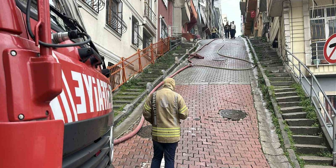 İtfaiye ekiplerinin dik yokuş ve dar sokakla imtihanı