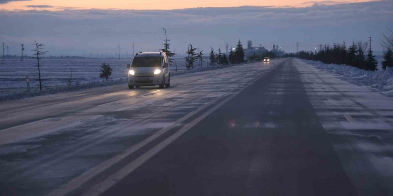 Gizli buzlanma tehlikesi! Konyalı sürücülere hayati uyarılar