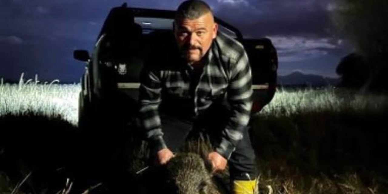 Konya’da sıra dışı anlar! Yaban domuzunu elleriyle tuttu