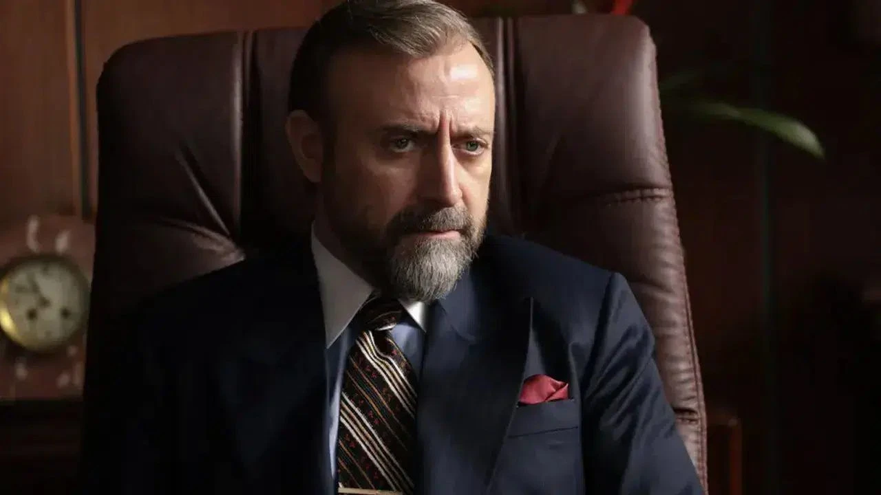 Kral kaybetti Halit kazandı!