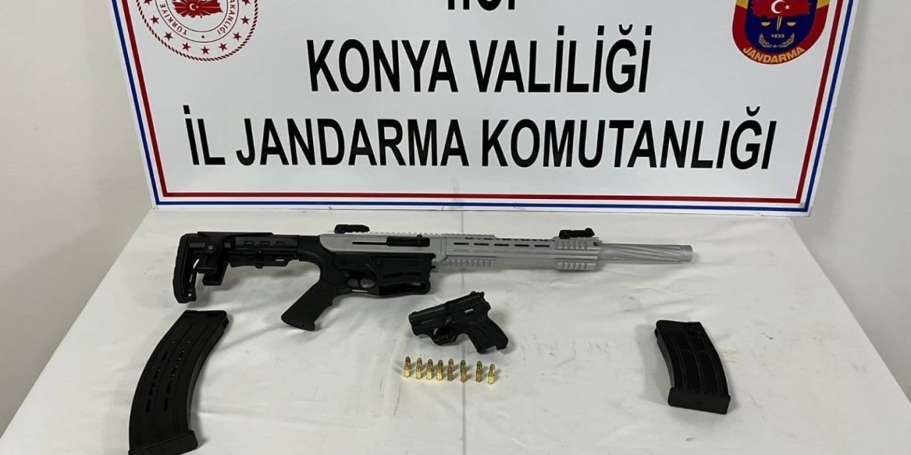 Konya’da jandarmadan silah baskını! Cephanelik ele geçirildi