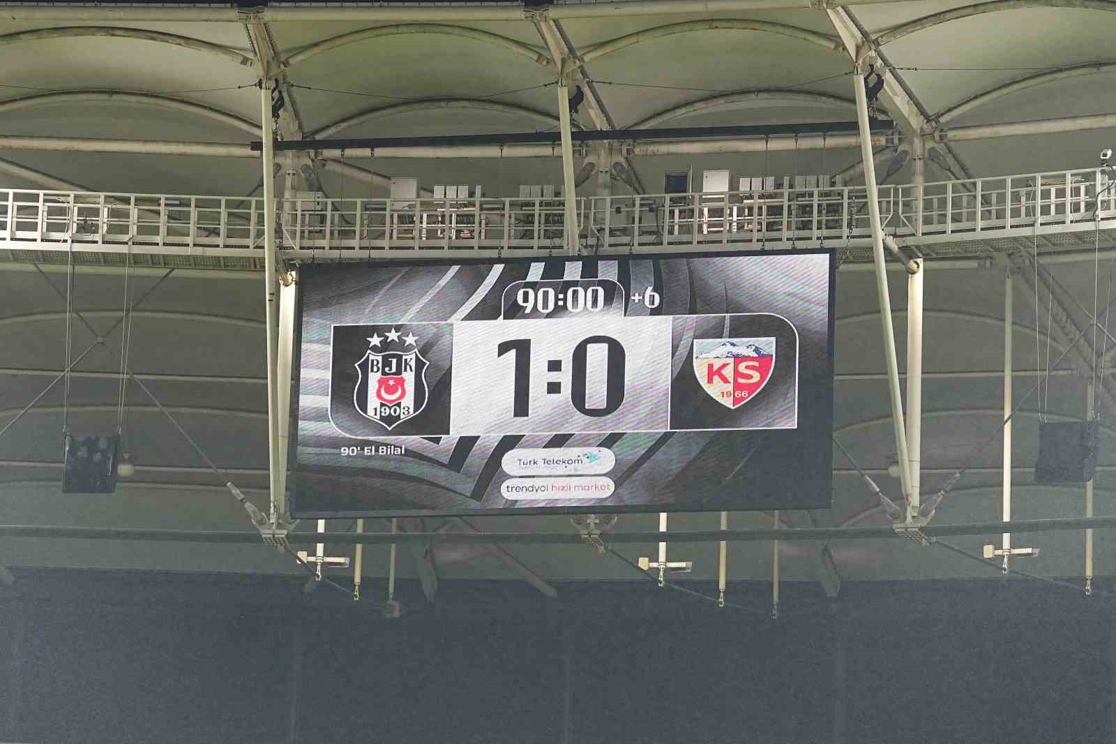 30 şut 1 gol Dolmabahçe'de yönetim istifa sesleri