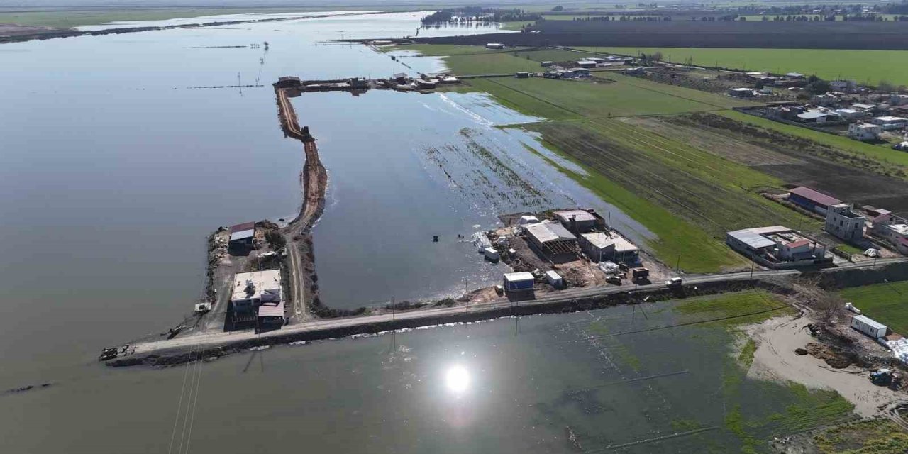 Susuzluktan çatlayan tarım arazileri sular altında kaldı