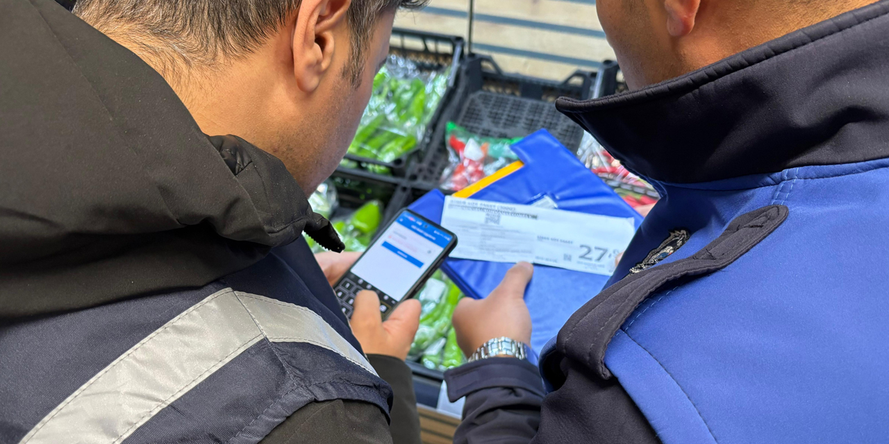 Konya'da yoğun mesai! Sebze ve meyve fiyatlarını tek tek incelediler