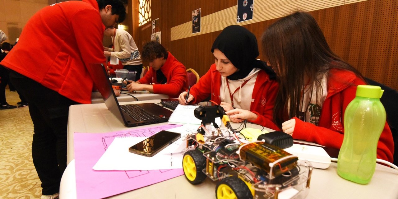 ROBOFEST KONYA üçüncü kez gençleri teknolojiyle buluşturuyor