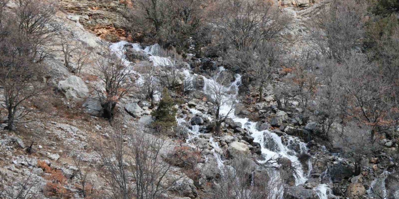 Kar Suları Göksu’yu Ayağa Kaldırdı! İki Yıl Sonra Aksu Aktı