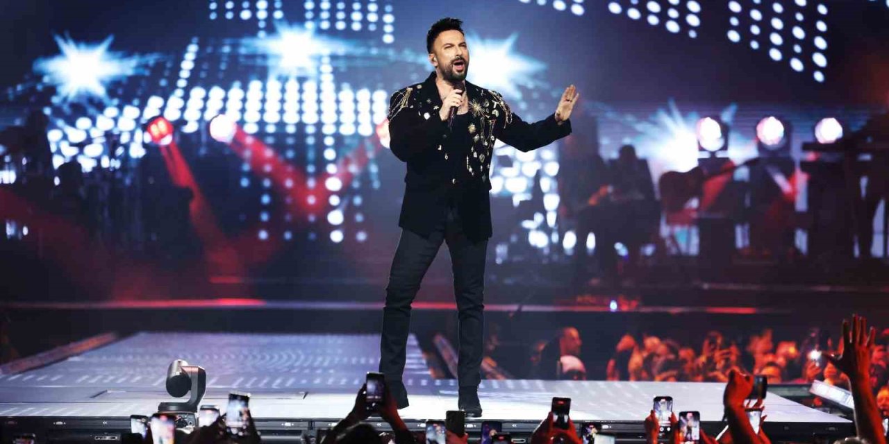 Megastar Tarkan’dan 9 günde 50 bin kişilik konser rekoru