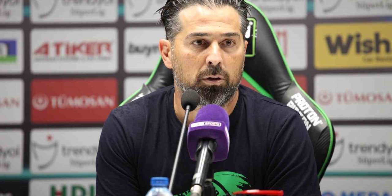 İlhan Palut transfer görüşmeleri için Konya’ya davet edildi