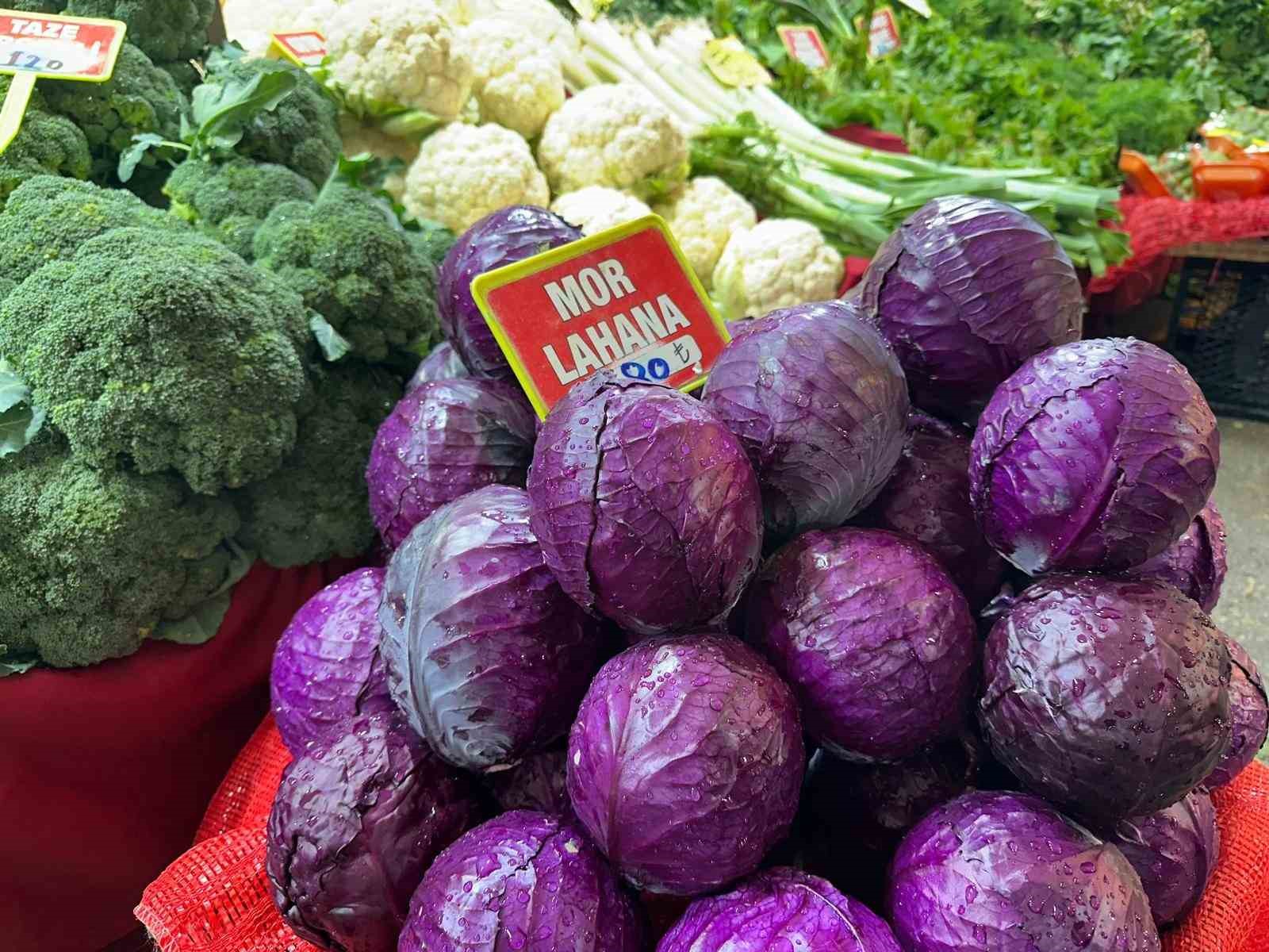 Karalahanaya dokunan zengin oluyor, eken ağlıyor