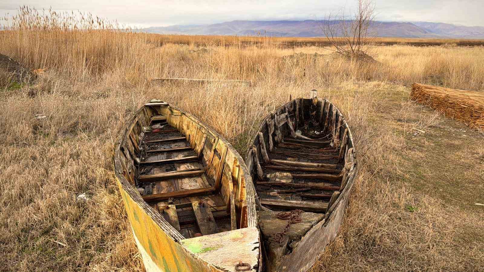 KORKU FİLMİ GİBİ: Eber Gölü'ne daha çok yağış lazım