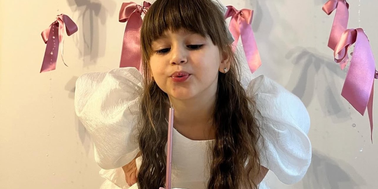 Okul Önünde Servis Faciası: 6 Yaşındaki Ela Hayatını Kaybetti