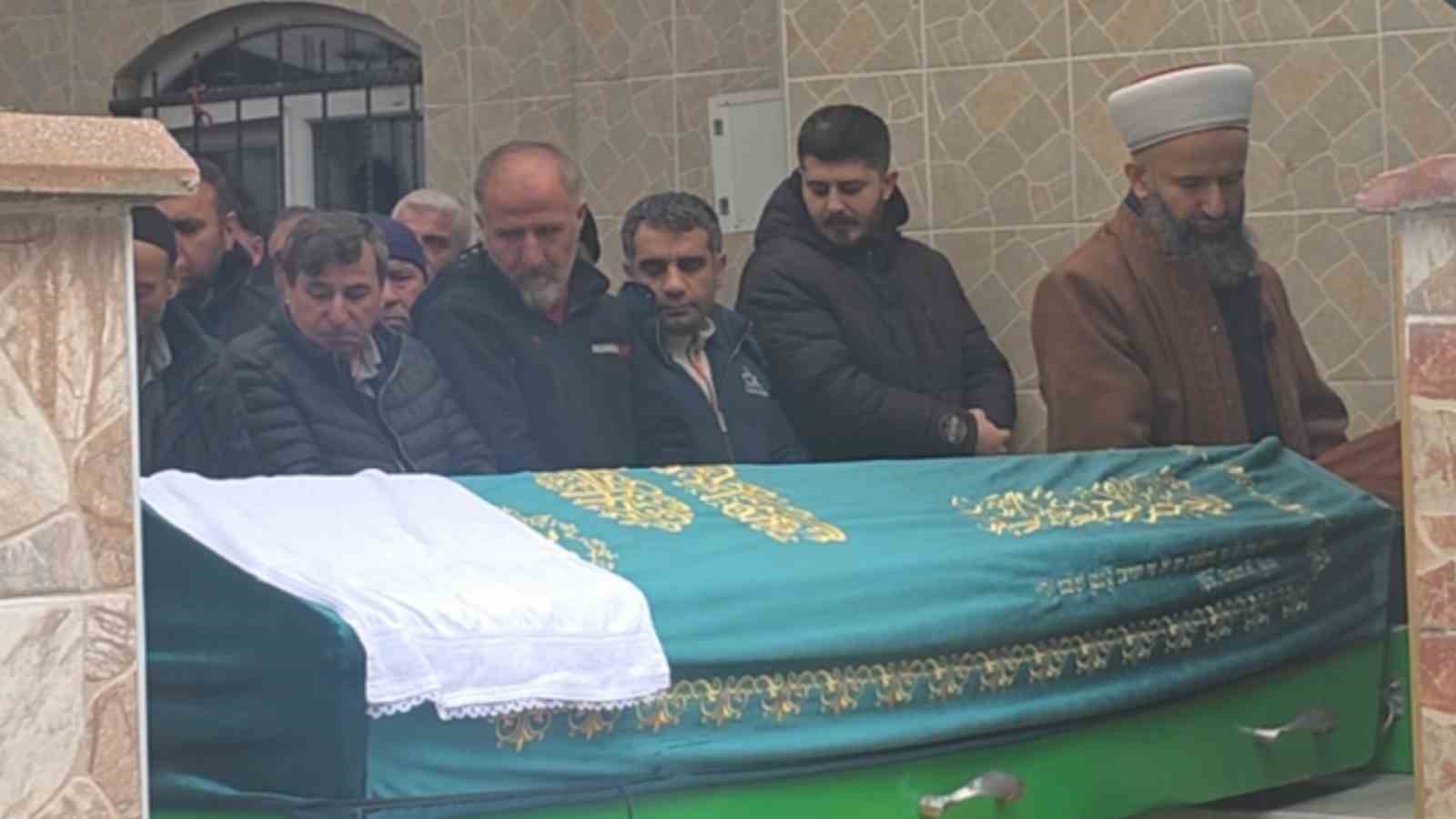 Ankara'da aile katliamı yaptı Gebze'de cenaze namazı kılındı
