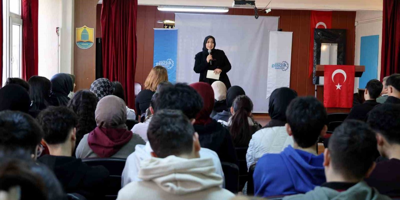 Karatay Gençlik Meclisi’nden Kariyer Günleri Programı