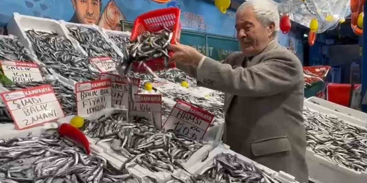 Denizde bereket! Hamsi fiyatları dibe indi