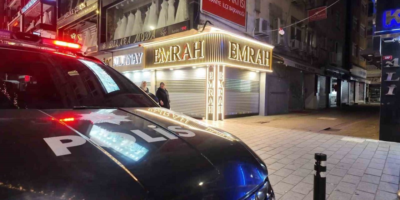 Kuyumcuda doldur-boşalt yaparken iş arkadaşını vurdu