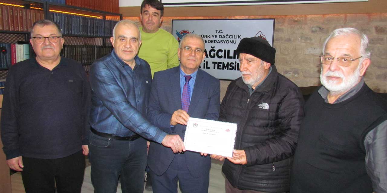 Duayen Dağcı Recai Kıcıkoğlu’na Şükran Beratı