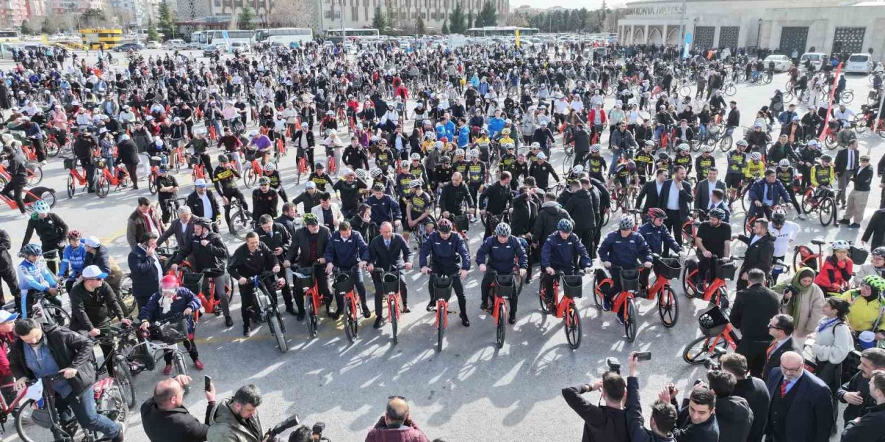 Velespit Müzesi Açıldı, Konya Taçlandı