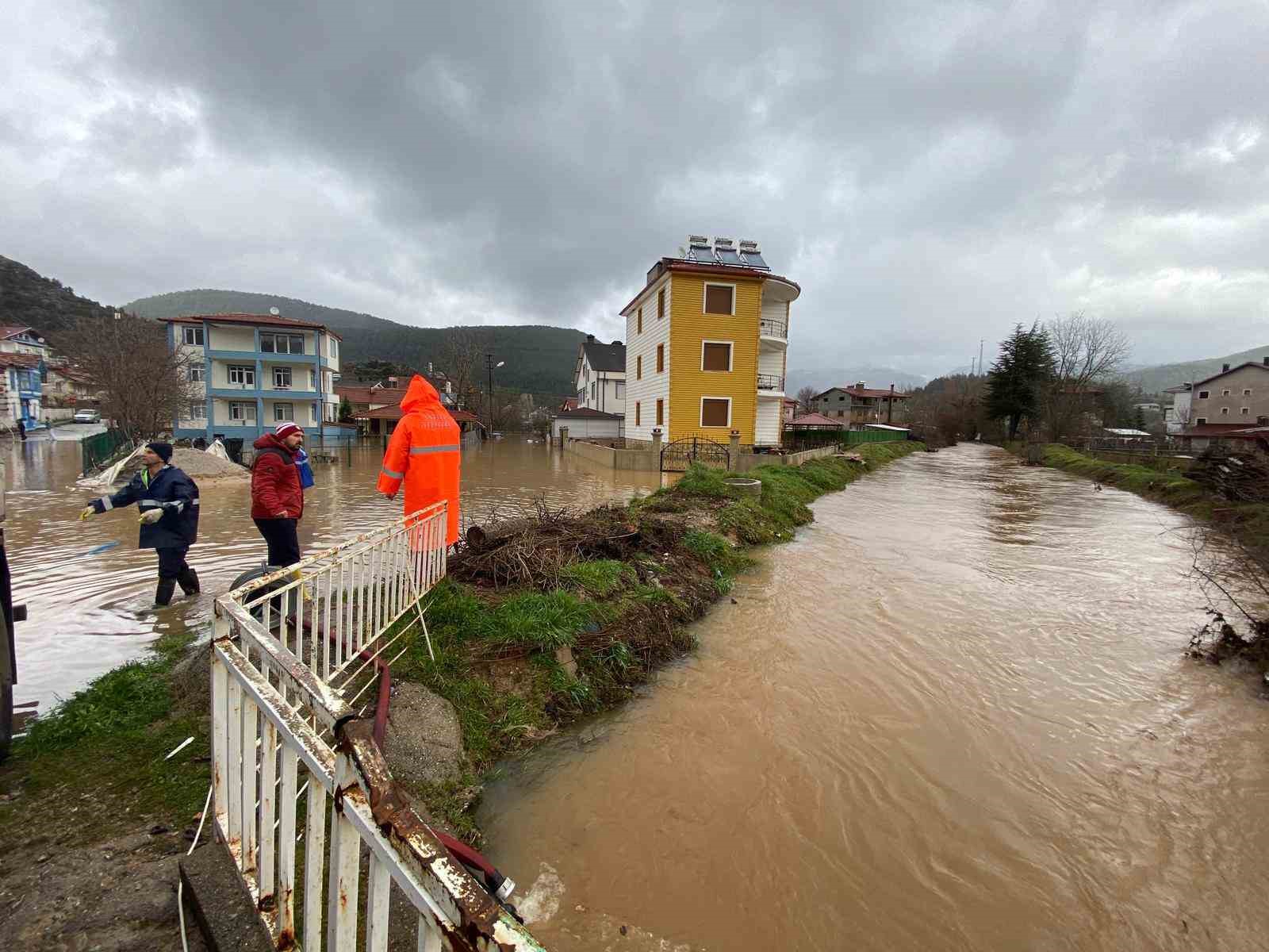 Antalya'da yıllardır yapılmayan yapılıyor! Büyükşehir ilk kez böylesine sahada