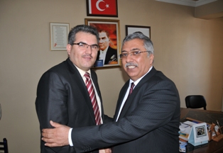 Aday adayı Yerlikaya ilçelerde