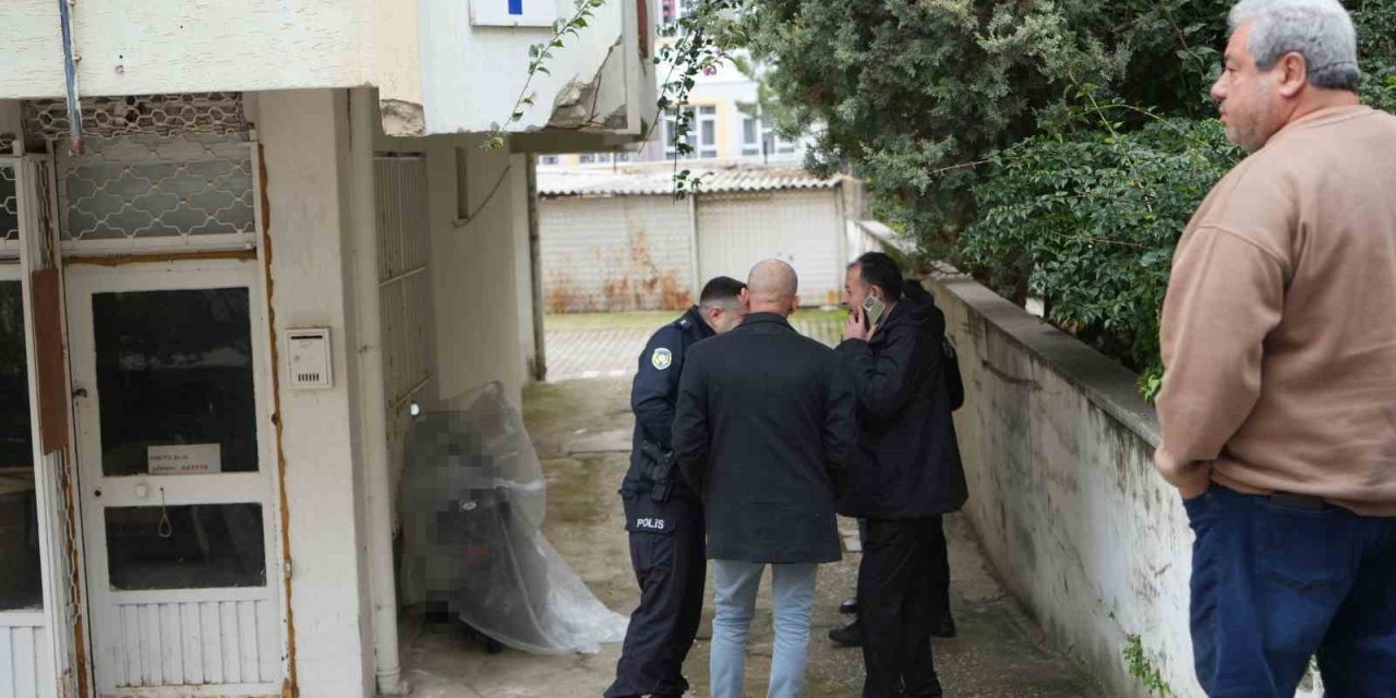 TRT emeklisi Cezmi Togay, arkadaşını beklerken hayatını kaybetti