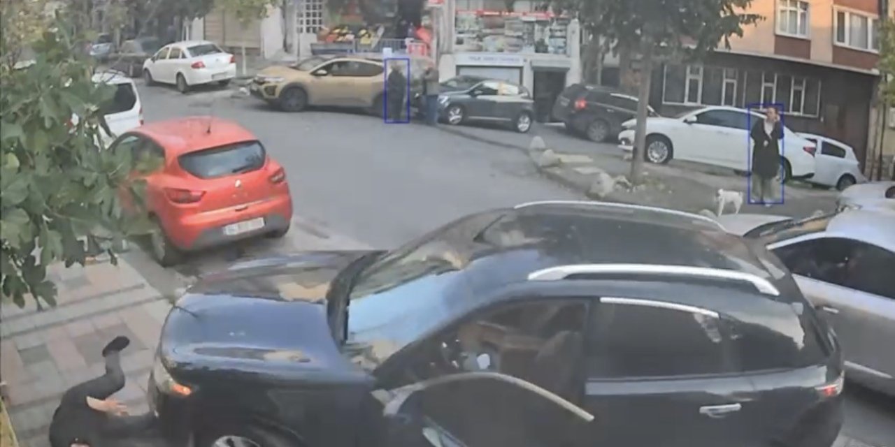 Film gibi kaza: Kendi otomobilinin altında kaldı