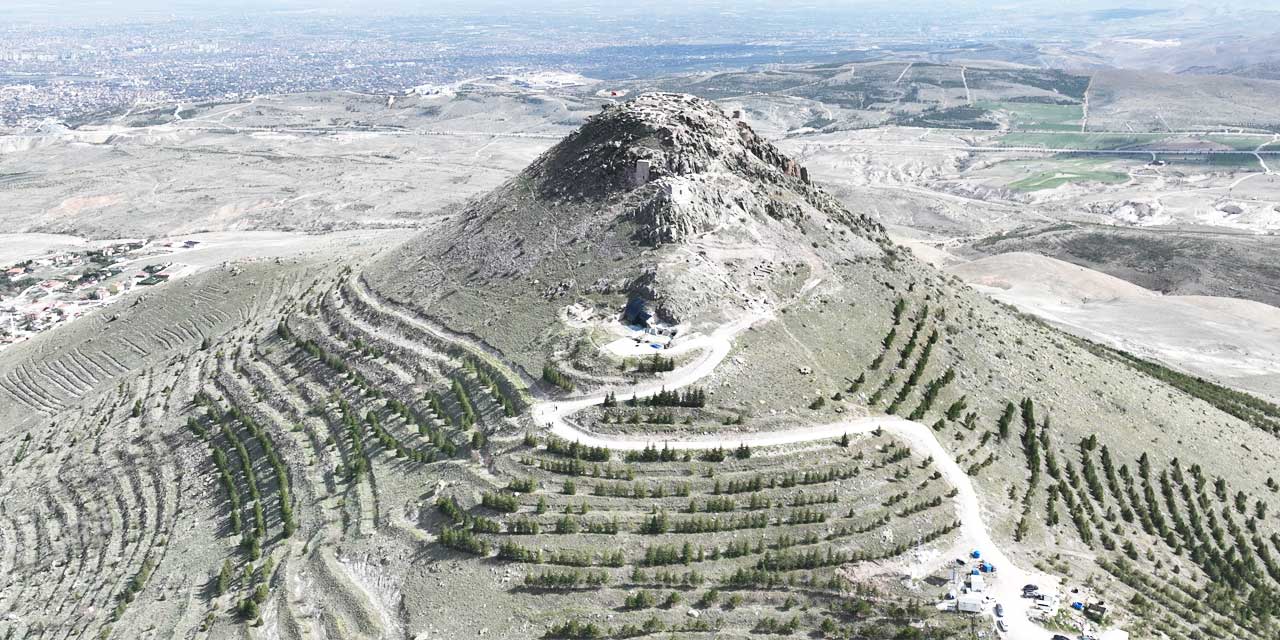 Gevale Kalesi 2027'de ziyarete açılıyor