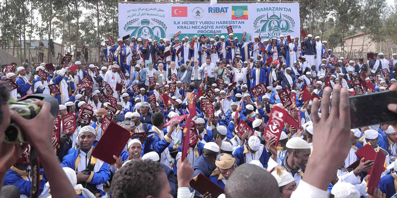 Etiyopya’da 700 Hafıza Görkemli İcazet Töreni