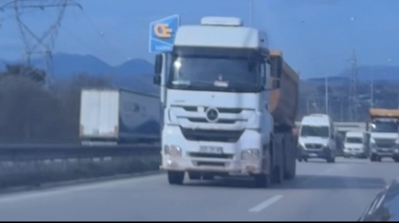 Sol şerit terörü! Bursa'da korku anları