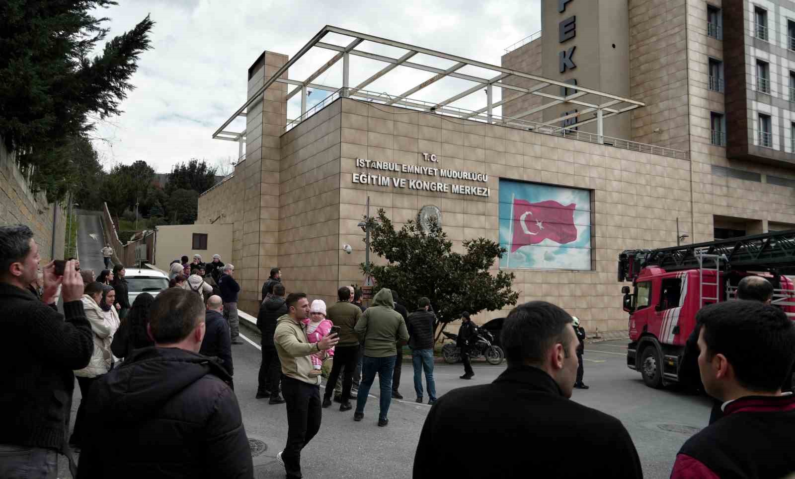 İstanbul Polisevi'nde yangın paniği