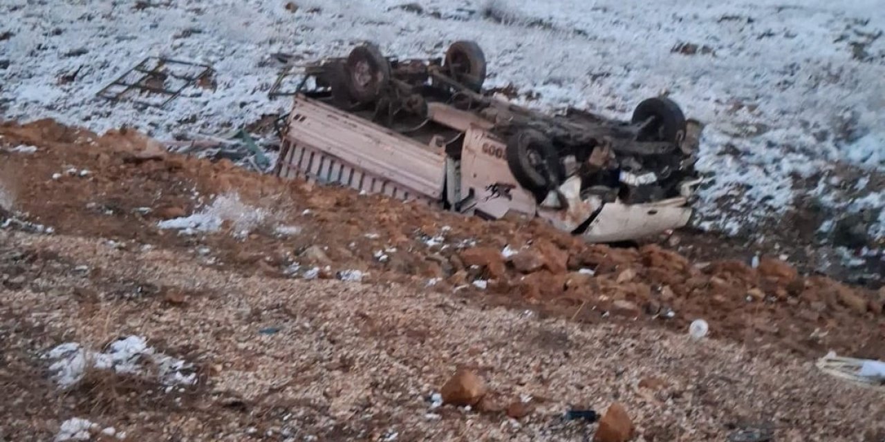 Direksiyon Hakimiyetini Kaybetti, Araç Ters Döndü