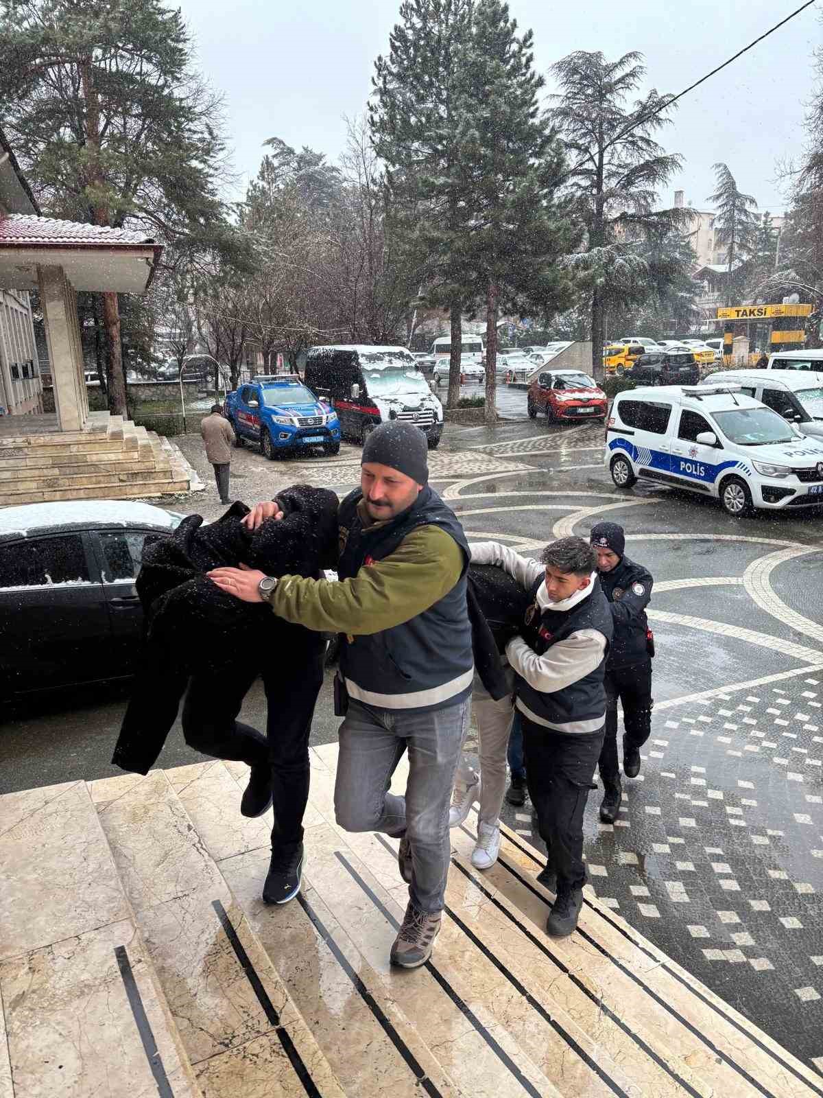 Konya'yı adres belirlediler böyle yakalandılar