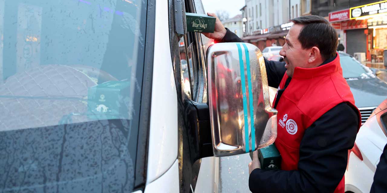 Karatay’da Ramazan Dayanışması: İftara 5 Kala Sahada
