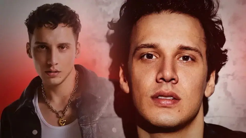 Sanatçı Edis Görgülü, havalimanında gözaltına alındı